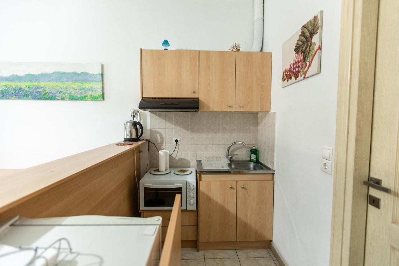 Central Cozy Apartment 3 สปาร์ติ ภายนอก รูปภาพ