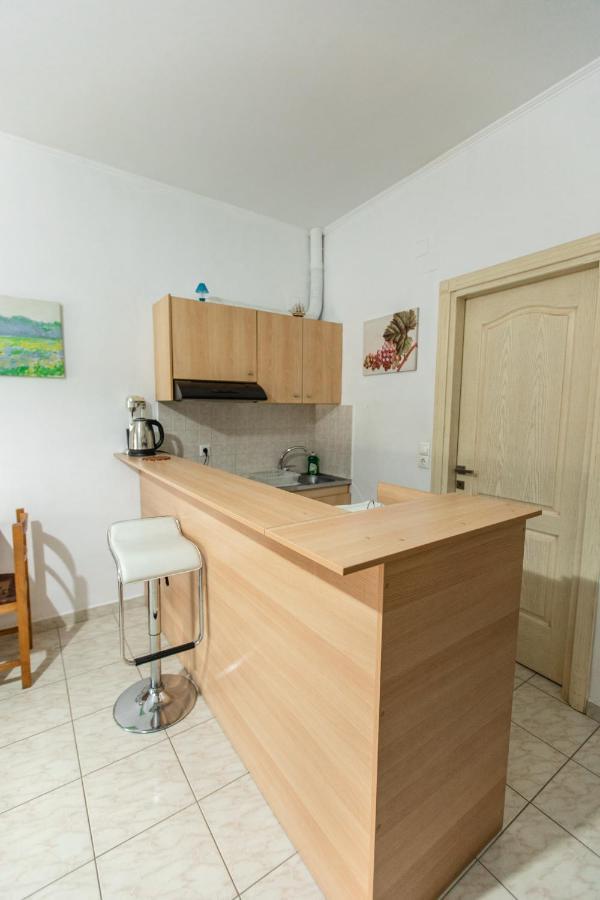 Central Cozy Apartment 3 สปาร์ติ ภายนอก รูปภาพ